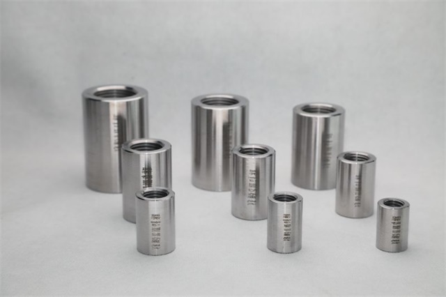 昭通直螺纹钢筋套筒大量批发